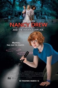 Постер к Нэнси Дрю и потайная лестница (2019)